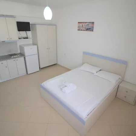 Apartament Taku *